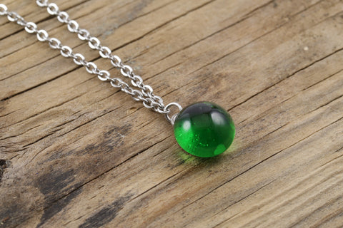 Kette mini Handmade grün - kurze Halskette 50cm Edelstahl