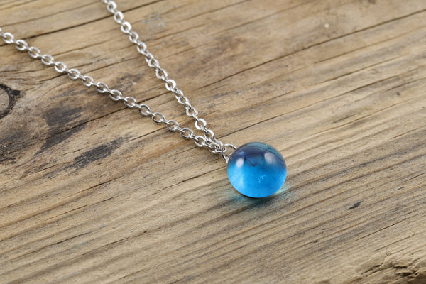 Kette mini Handmade hellblau - kurze Halskette 50cm Edelstahl